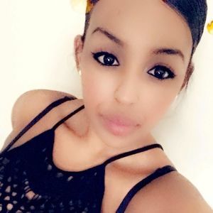 Meet your Posher, Leyla